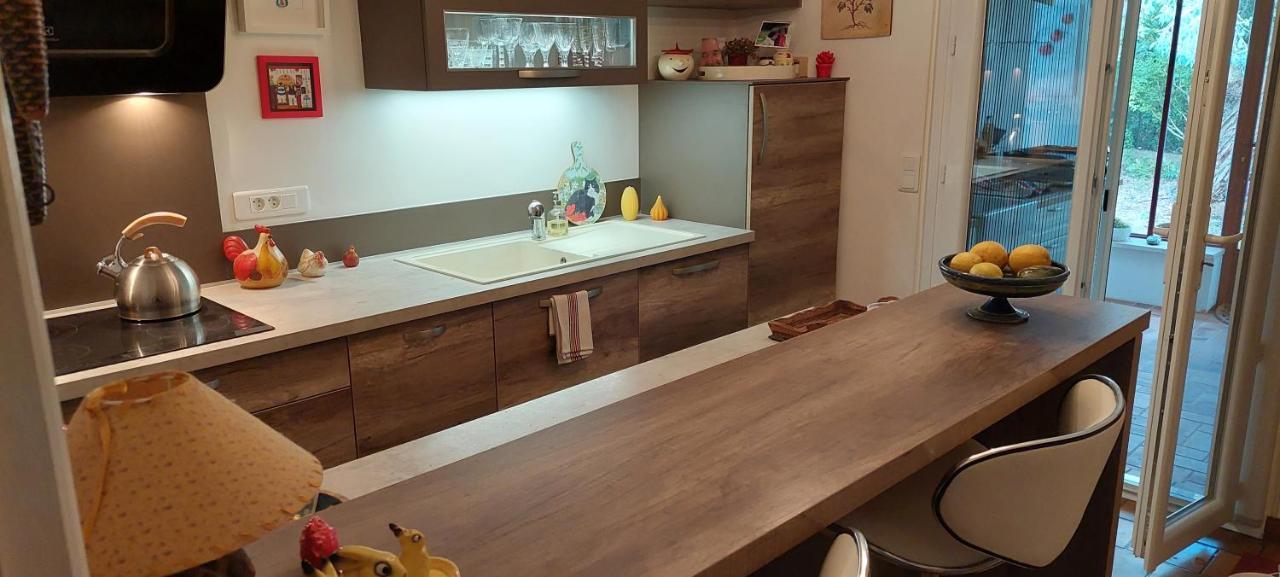 Bed and Breakfast Etxe Laminak Sisteron Exterior foto